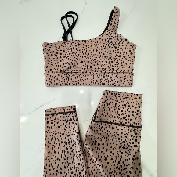 FIT COUTURE Collection - Picture 2 of 4